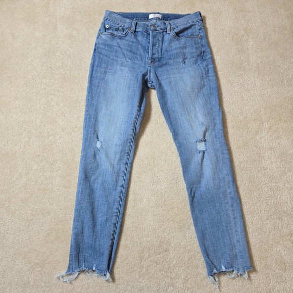 7 For All Mankind Josefina Cropped Size 27 Light Wash Distressed Frayed Hem - Picture 2 of 7